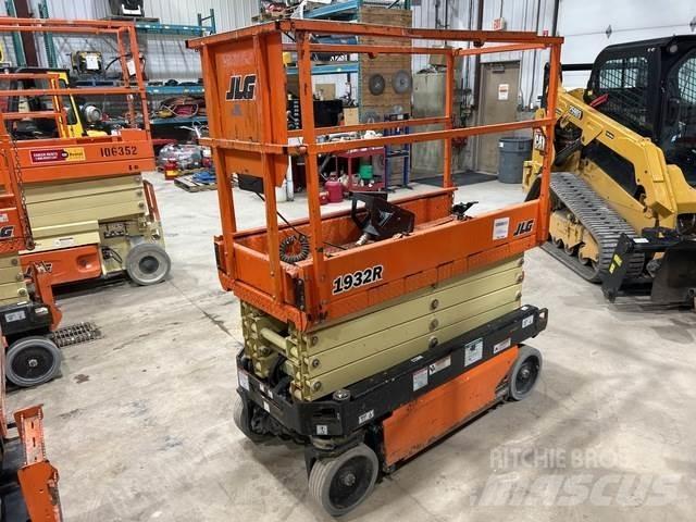 JLG 1932R Підйомники-ножиці