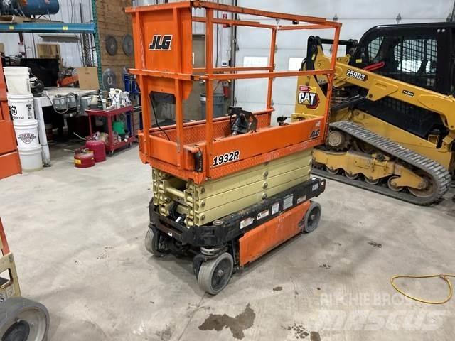 JLG 1932R Підйомники-ножиці