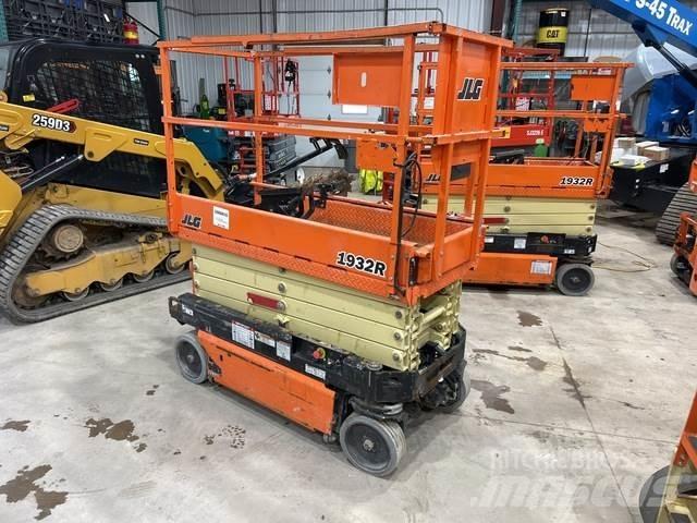 JLG 1932R Підйомники-ножиці