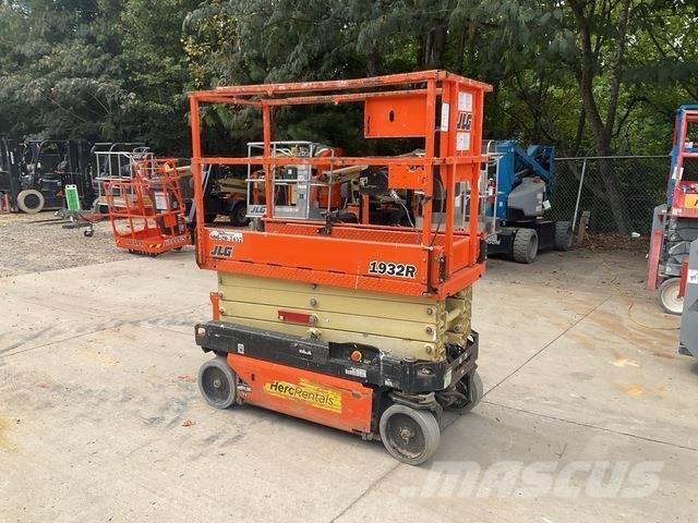 JLG 1932R Підйомники-ножиці