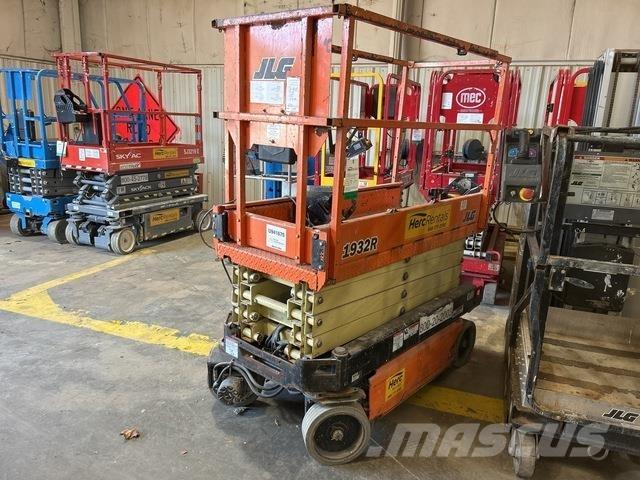 JLG 1932R Підйомники-ножиці