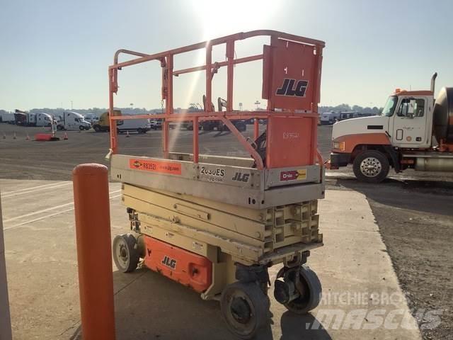 JLG 2030ES Підйомники-ножиці