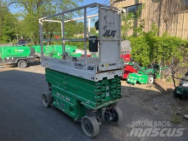 JLG 2632ES Підйомники-ножиці