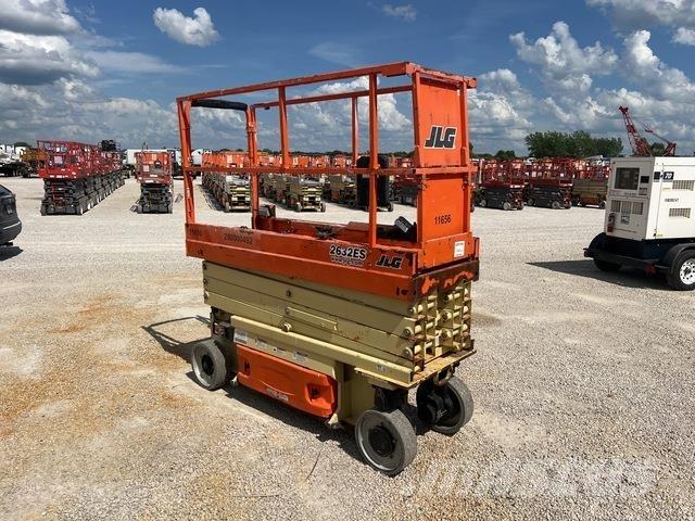 JLG 2632ES Підйомники-ножиці