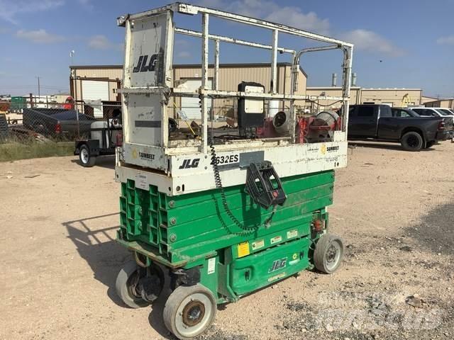 JLG 2632ES Підйомники-ножиці