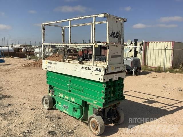JLG 2632ES Підйомники-ножиці