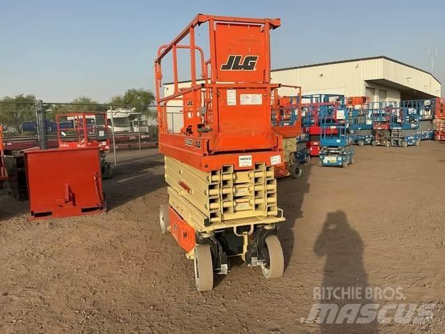 JLG 2632ES Підйомники-ножиці