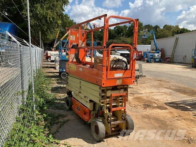 JLG 2632ES Підйомники-ножиці