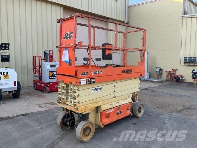 JLG 2632ES Підйомники-ножиці