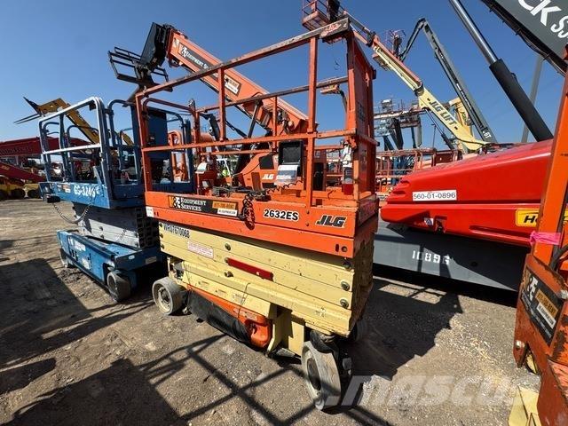 JLG 2632ES Підйомники-ножиці