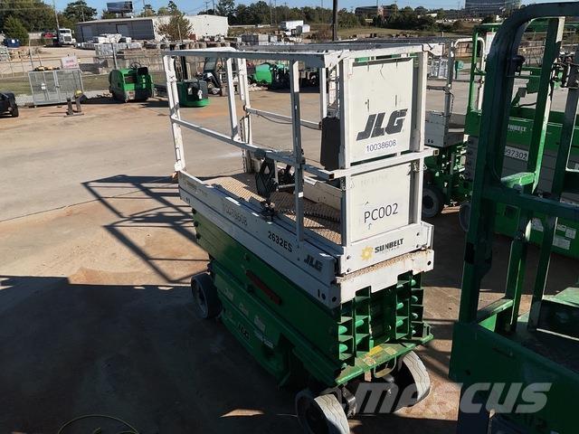 JLG 2632ES Підйомники-ножиці