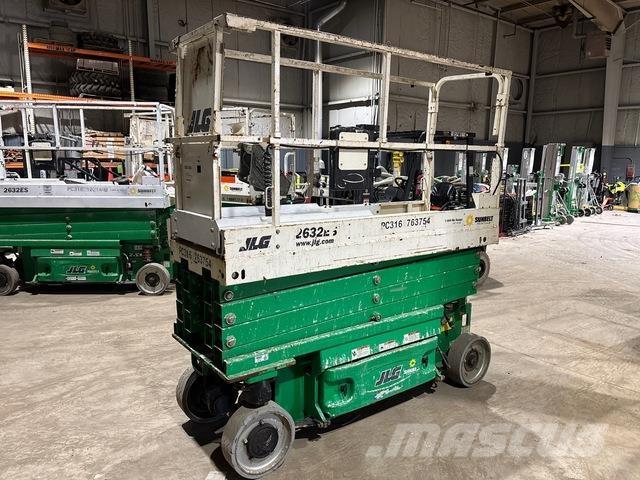 JLG 2632ES Підйомники-ножиці