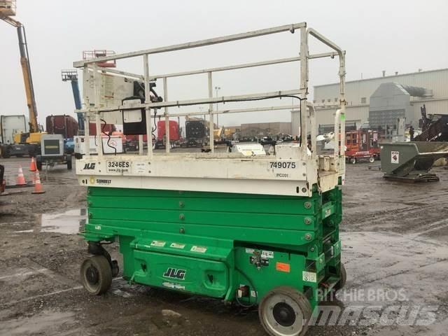 JLG 3246ES Підйомники-ножиці
