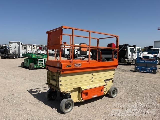 JLG 3246ES Підйомники-ножиці