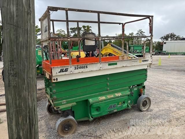 JLG 3246ES Підйомники-ножиці