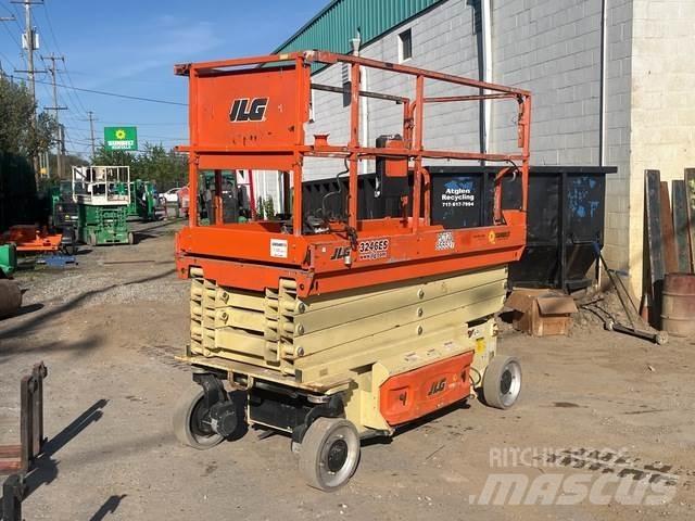 JLG 3246ES Підйомники-ножиці