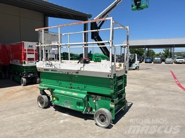 JLG 3246ES Підйомники-ножиці