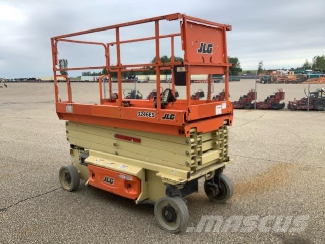 JLG 3246ES Підйомники-ножиці