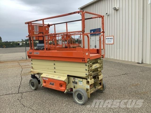 JLG 3246ES Підйомники-ножиці