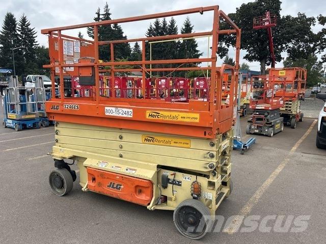 JLG 3246ES Підйомники-ножиці