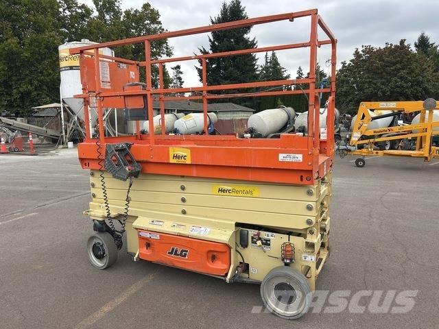 JLG 3246ES Підйомники-ножиці