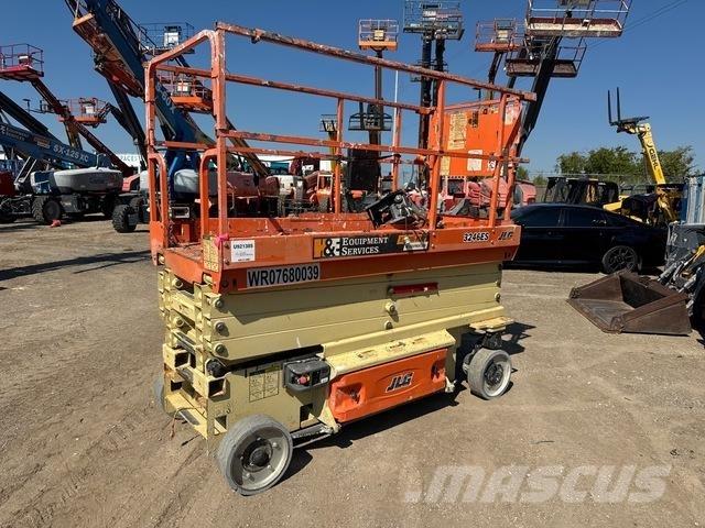 JLG 3246ES Підйомники-ножиці