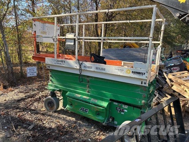 JLG 3246ES Підйомники-ножиці