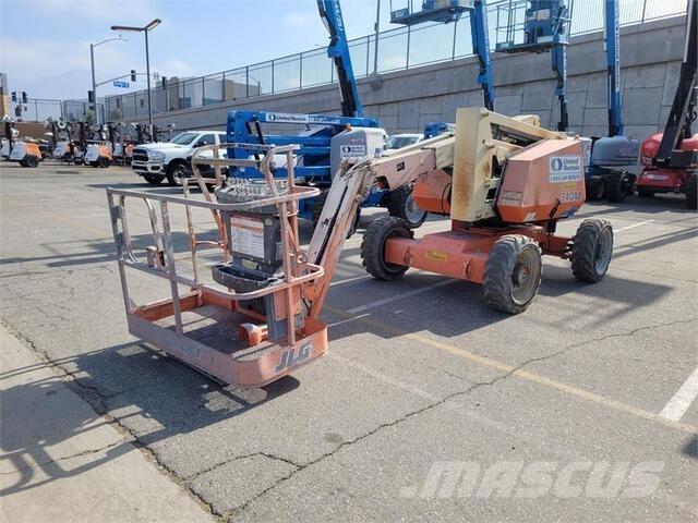 JLG 340AJ Колінчаті підйомники