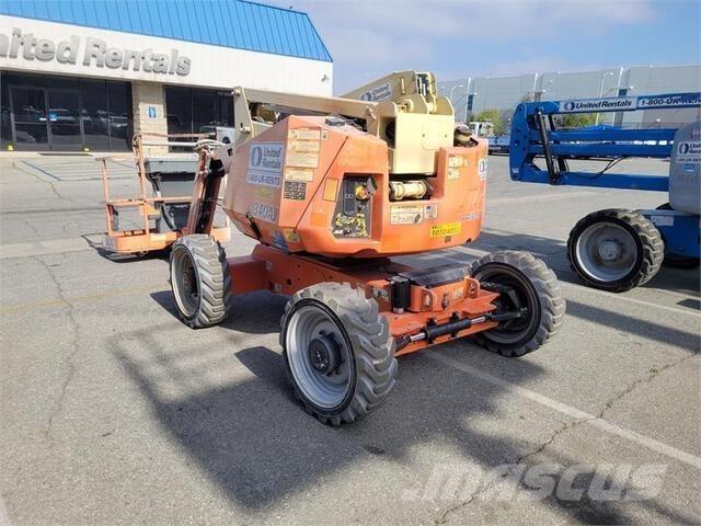 JLG 340AJ Колінчаті підйомники