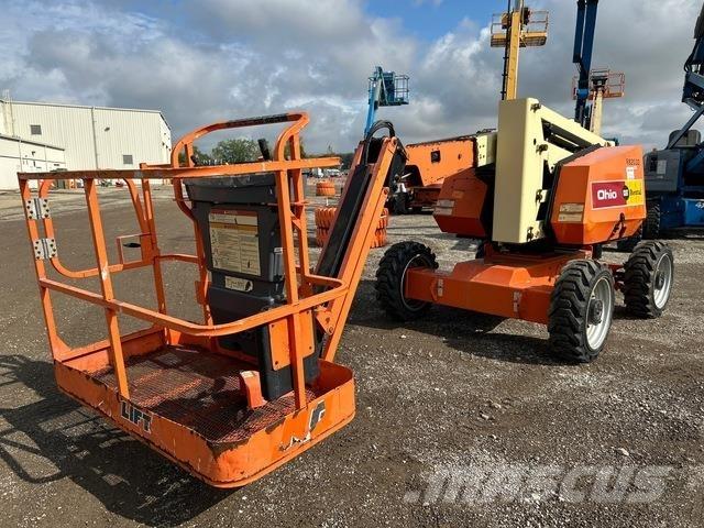 JLG 340AJ Колінчаті підйомники