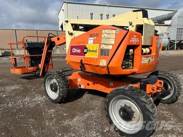 JLG 340AJ Колінчаті підйомники