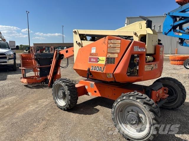 JLG 340AJ Колінчаті підйомники