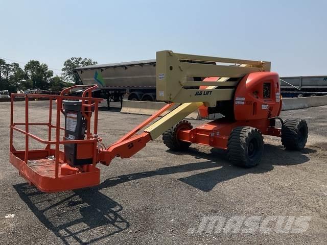 JLG 450A Колінчаті підйомники