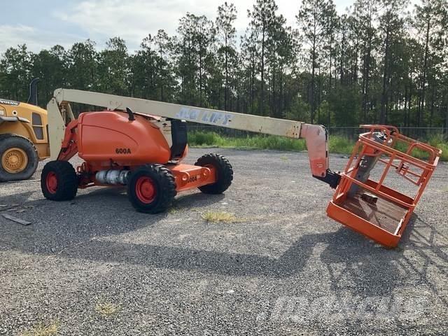 JLG 600A Колінчаті підйомники