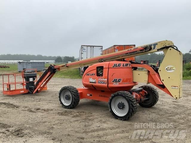 JLG 600AJ Колінчаті підйомники