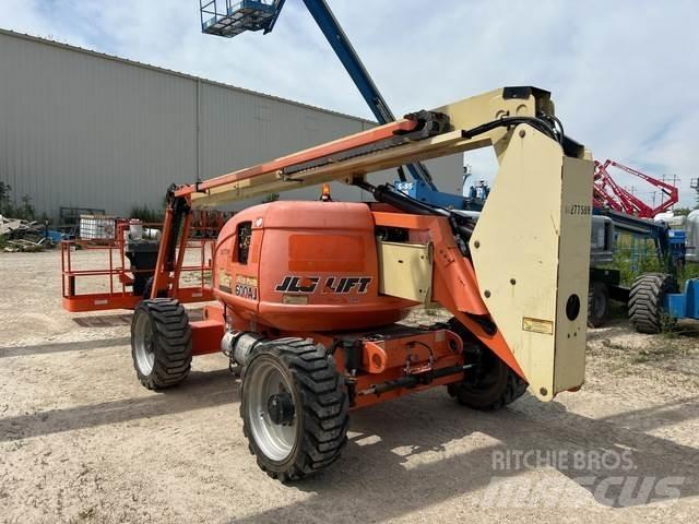 JLG 600AJ Колінчаті підйомники