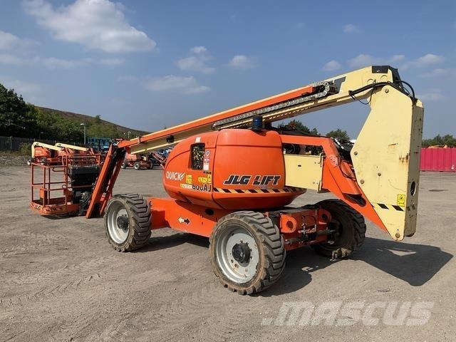 JLG 600AJ Колінчаті підйомники
