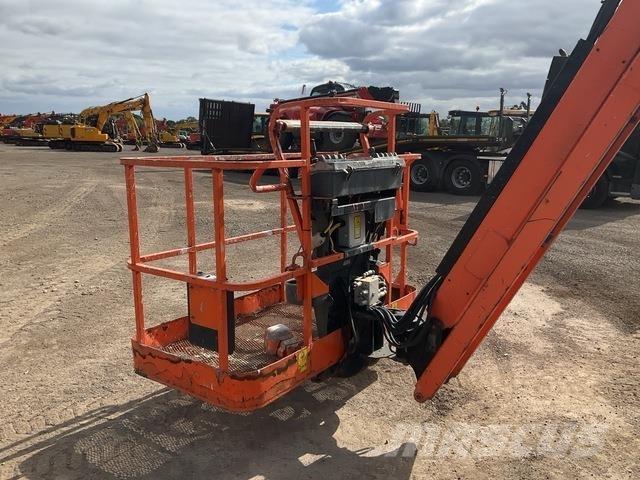 JLG 600AJ Колінчаті підйомники