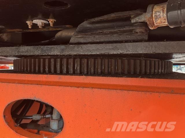 JLG 600AJ Колінчаті підйомники
