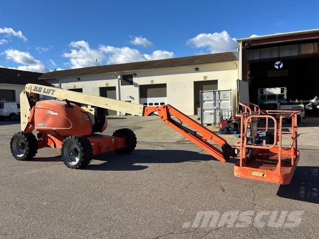 JLG 600AJ Колінчаті підйомники