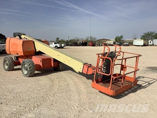 JLG 600S Телескопічні підйомники