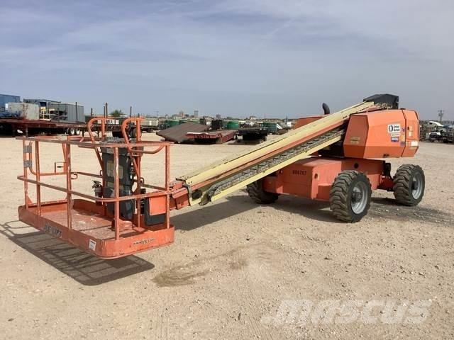 JLG 600S Телескопічні підйомники