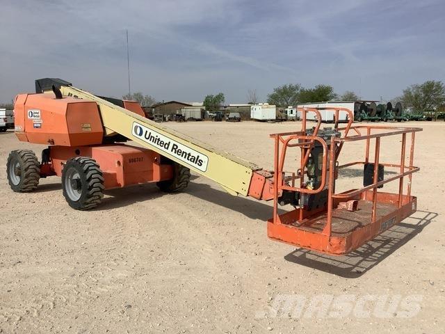 JLG 600S Телескопічні підйомники