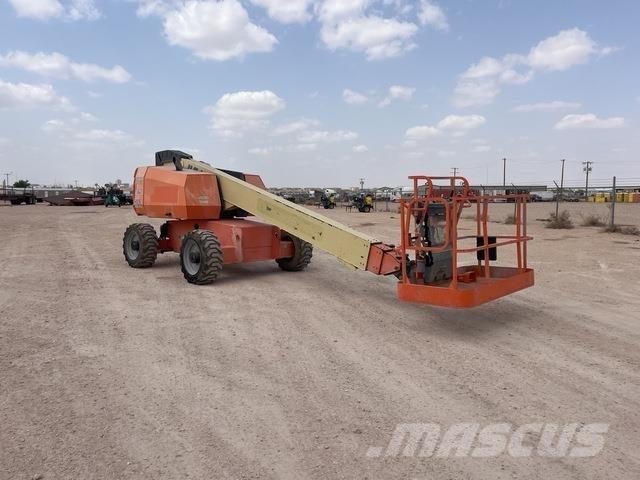 JLG 600S Телескопічні підйомники