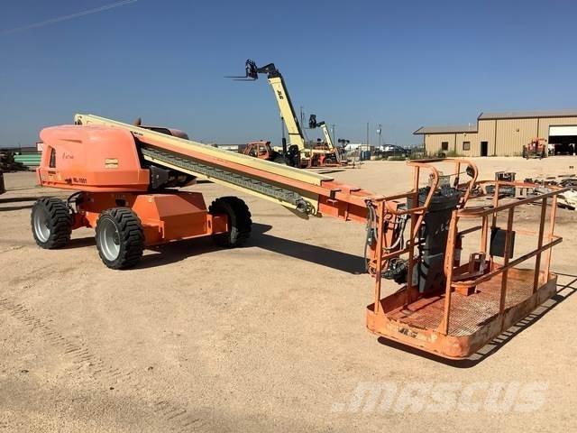 JLG 600S Телескопічні підйомники