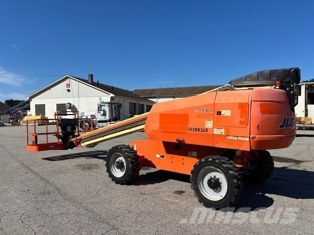 JLG 600S Телескопічні підйомники