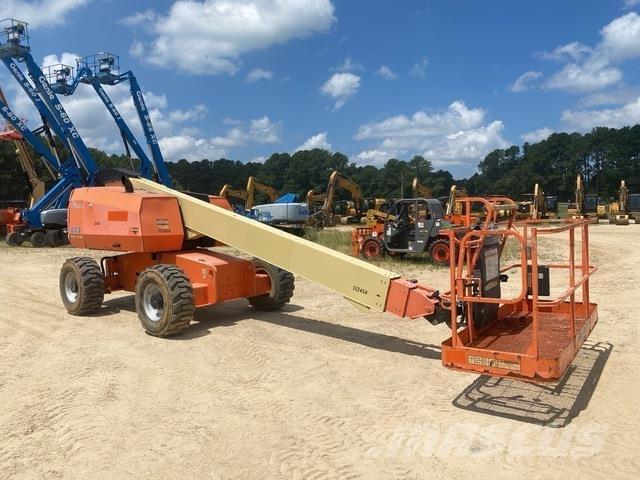 JLG 600S Телескопічні підйомники