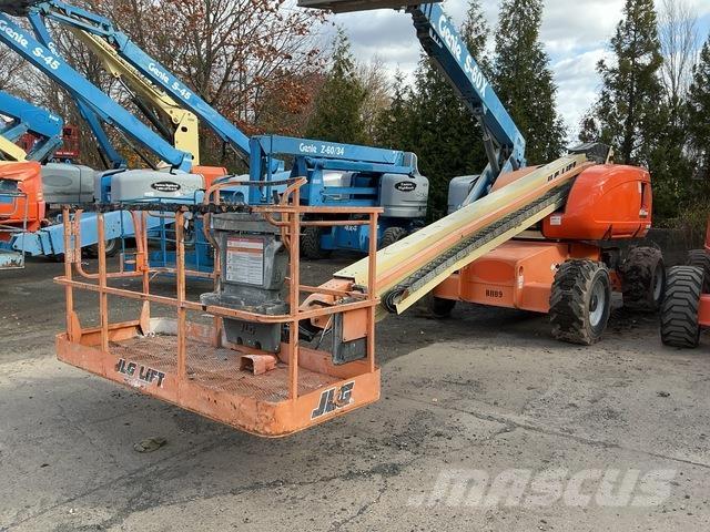 JLG 600S Телескопічні підйомники