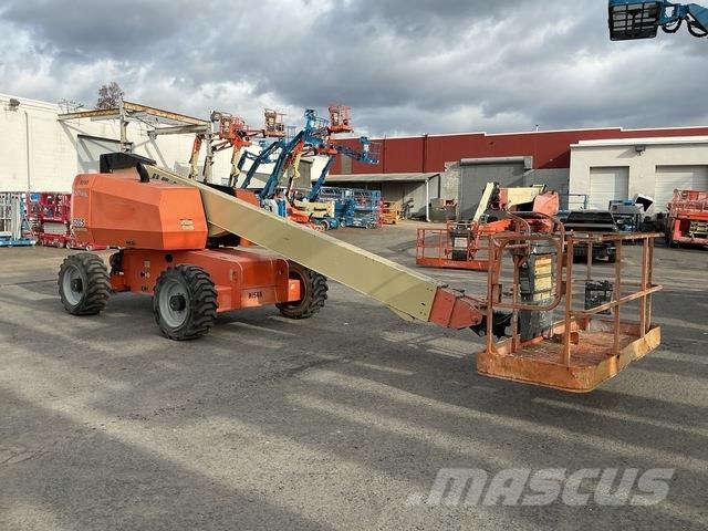 JLG 600S Телескопічні підйомники