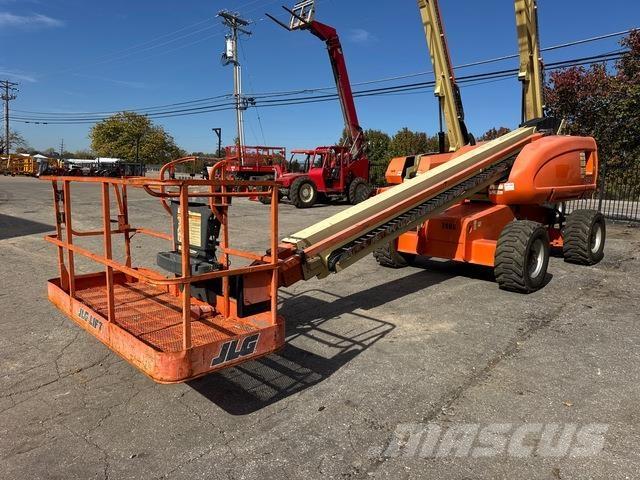 JLG 600S Телескопічні підйомники
